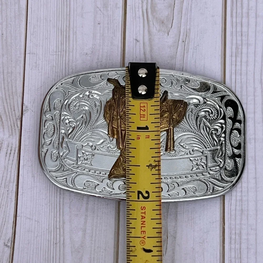Silver tone Western Belt Buckle Horse Saddle Western Cowgirl